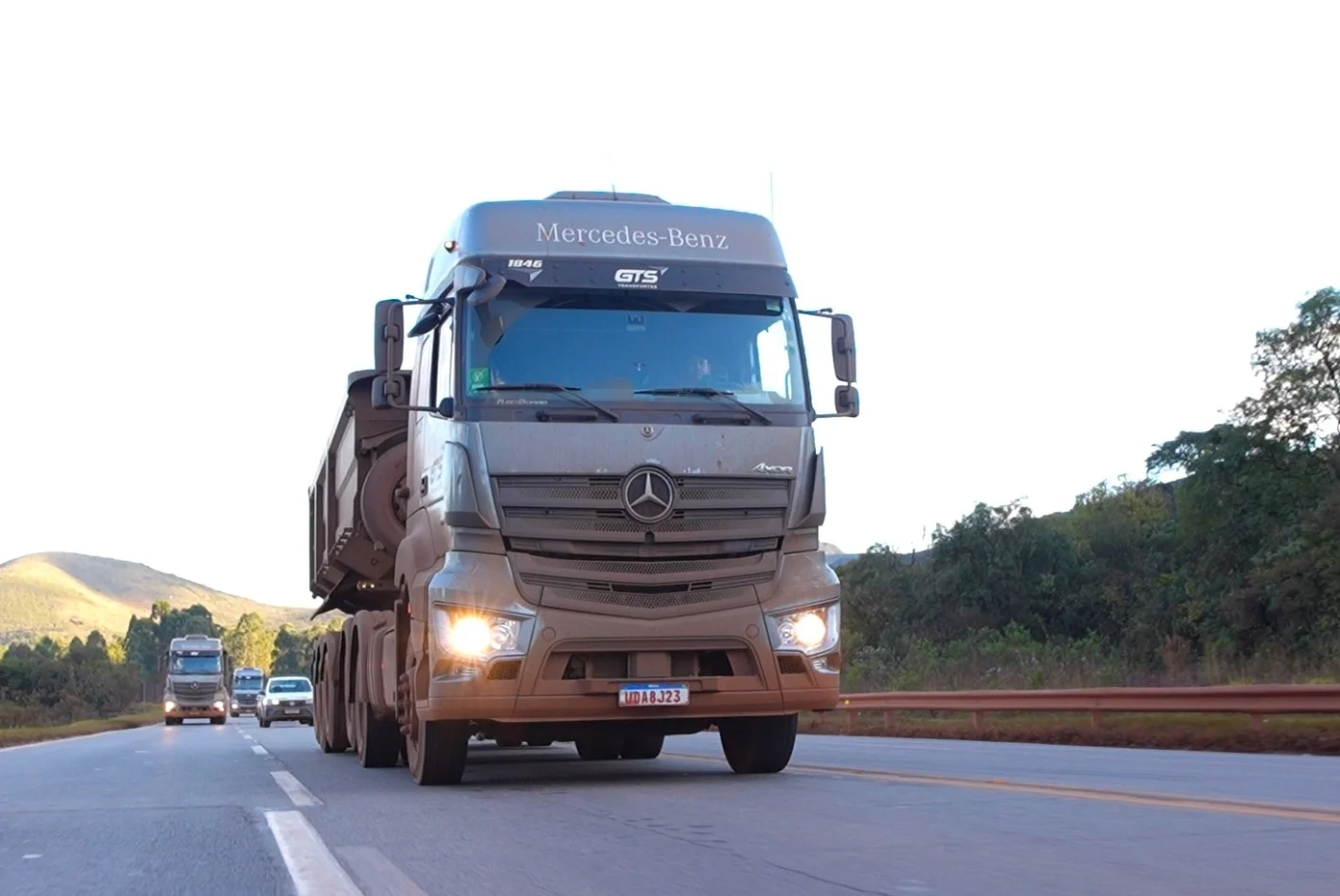 GTS investe em caminhão Axor para a atuar na mineração